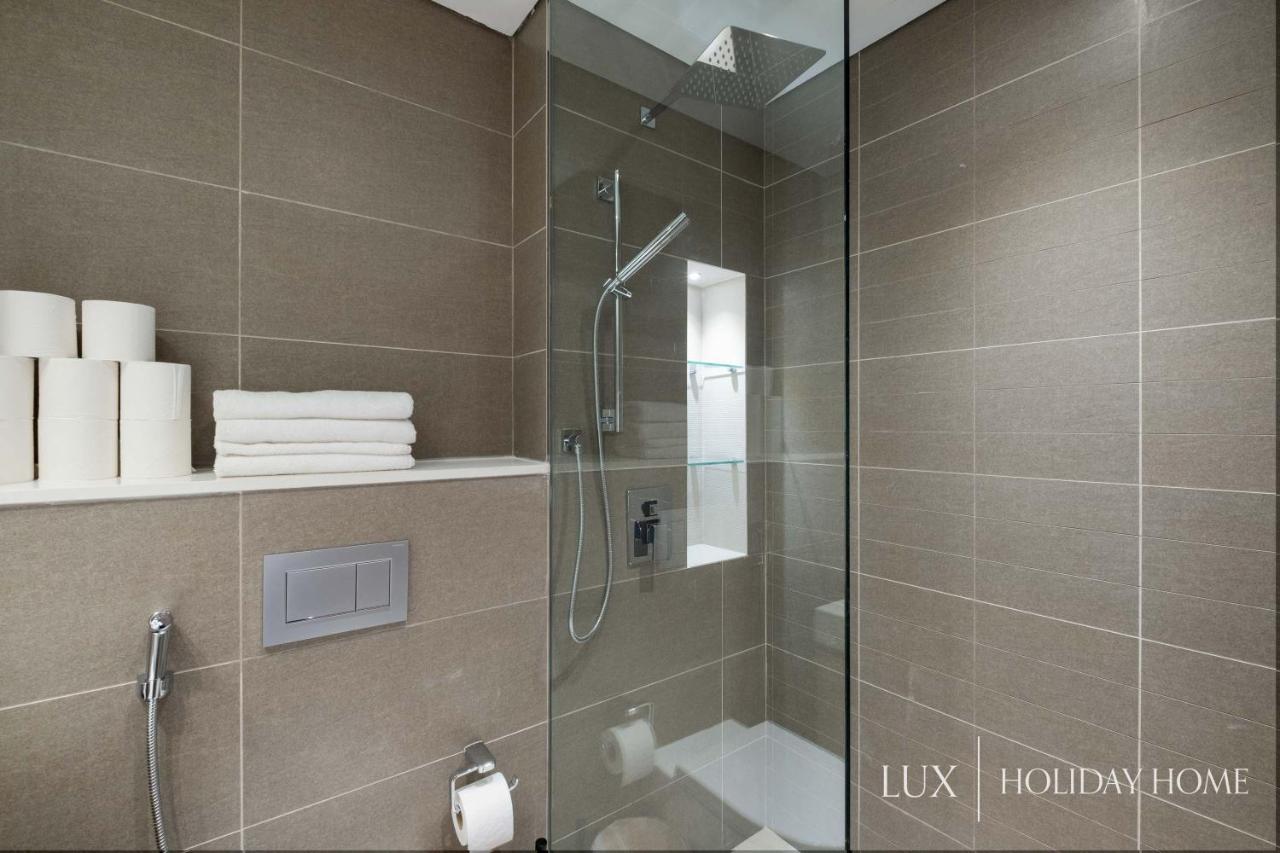 Lux - Contemporary Suite With Full Marina View Dubai Exteriör bild